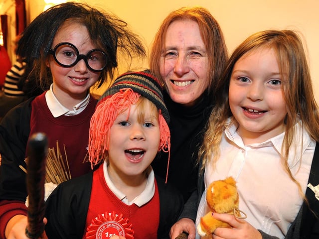 Lindfield Bonfire Night 2009. Tamsin Lavell, Lucy Lovelock, Jeanette Marshall and Francis Paget from Hogwarts