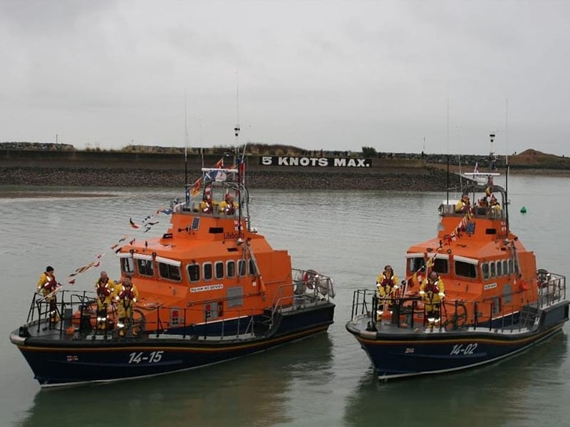Residents brave the rain to welcome Eastbourne RNLI's new lifeboat