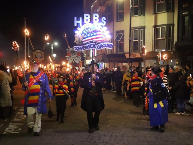 Hastings Bonfire 2026. Photos by Andrew Clifton