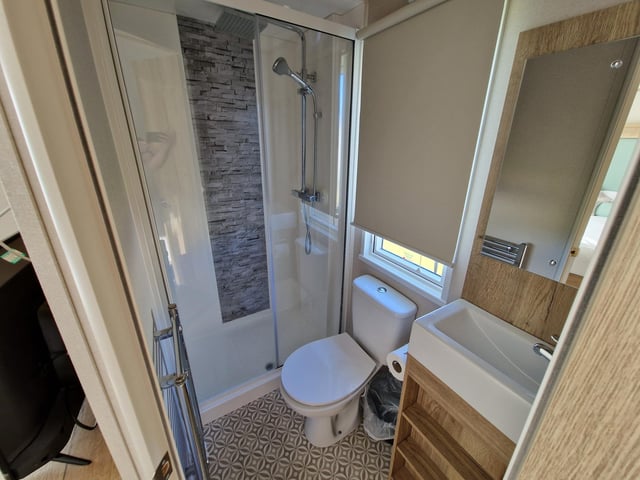 We tried out a family weekend break at Seal Bay Resort in Selsey. We stayed in a platinum caravan and experienced a host of activities and entertainment across the seaside West Sussex site.