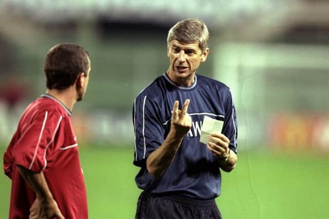 Nigel Winterburn commented on Arsenal's Sporting Director's shock exit. (Credit: Mark Thompson /Allsport)