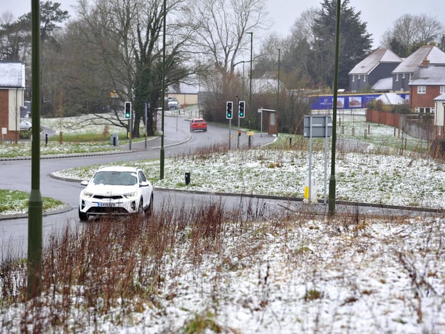 Snowfall in and around Billingshurst, West Sussex. Pic S Robards SR2303081