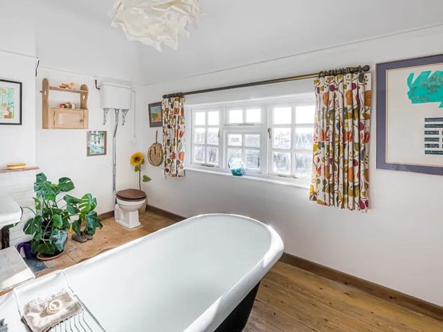 Another view of the beautifully equipped bathroom.