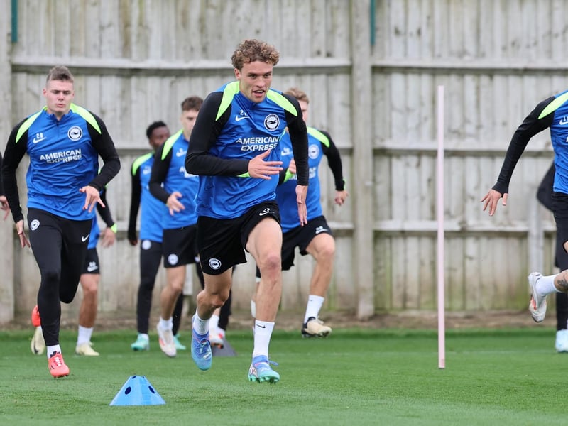 £25m summer signing Mats Wieffer looks sharp ahead of Chelsea