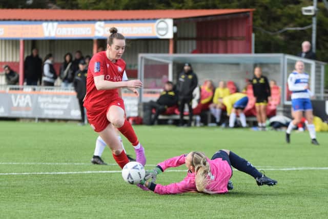 Worthing go close against QPR | Picture: Onerebelsview