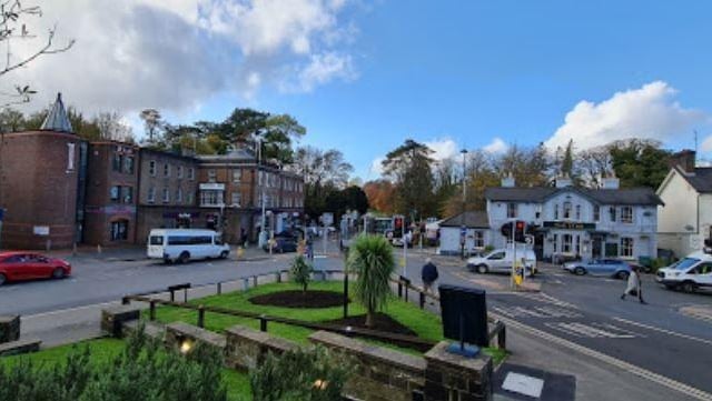 Situated in the picturesque Mid Sussex countryside, Haywards Heath is a thriving market town with excellent transport links to London and the coast. The town boasts a variety of high-end properties, particularly in the exclusive Lindfield area, and offers a range of shops, restaurants, and amenities