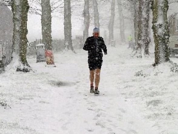 Snow in Arundel on April 6, 2008