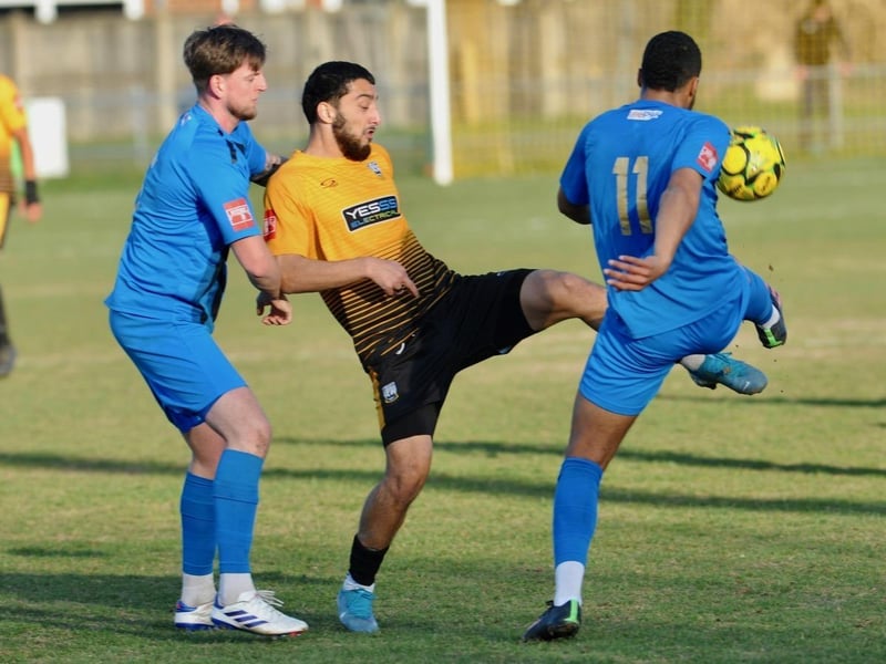 Littlehampton Town lost 4-0 to Sevenoaks Town at the Sportsfield. Photographer Stephen Goodger was there to catch the action.