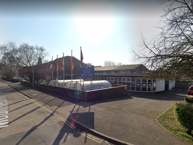 At Priory School, 94% of parents who made it their first choice were offered a place for their child. A total of 14 applicants had the school as their first choice but did not get in.