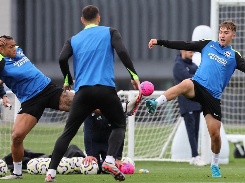 Does Hinshelwood play when everyone is fit? It's a very close call and the England under-21 will be pushing along with O'Riley and Wieffer for that spot alongside Baleba
