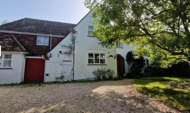 This superb detached 1920s family house in Horsham offers excellent accommodation over two floors including an attached annexe.