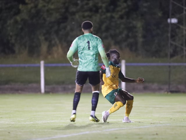 Marlow v Horsham, FA Cup second qualifying round replay