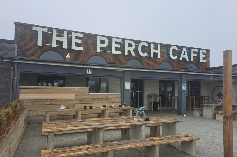 Eastbourne café - We try out the one of the best seaside spots - with pictures and video