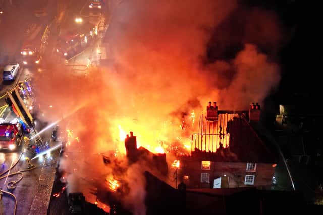 ANGEL INN MIDHURST 10 PUMP FIRE