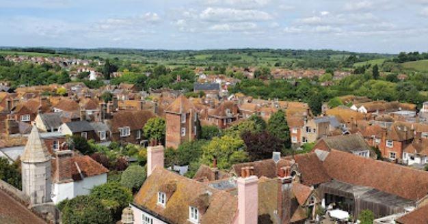 A charming town with cobbled streets, half-timbered houses, and stunning views over Romney Marsh