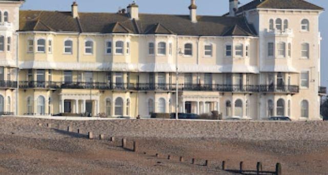 A seaside town in West Sussex known for its long beach and vibrant pier. It offers affordable housing and a range of amenities, making it a popular choice for families