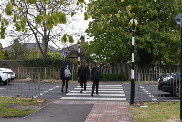 Example of a pedestrian crossing