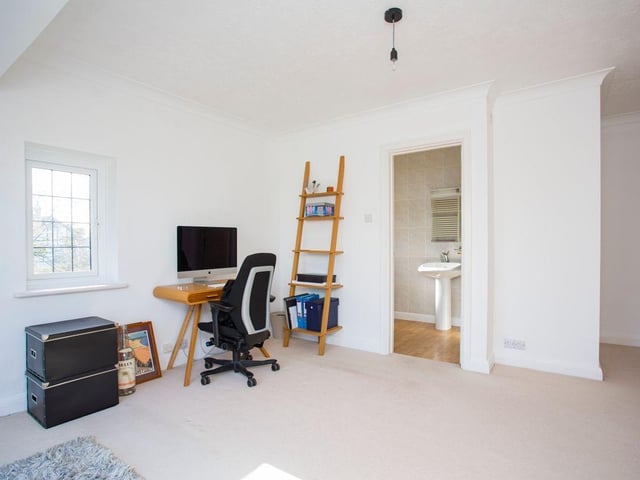 The Ridgeway, Friston