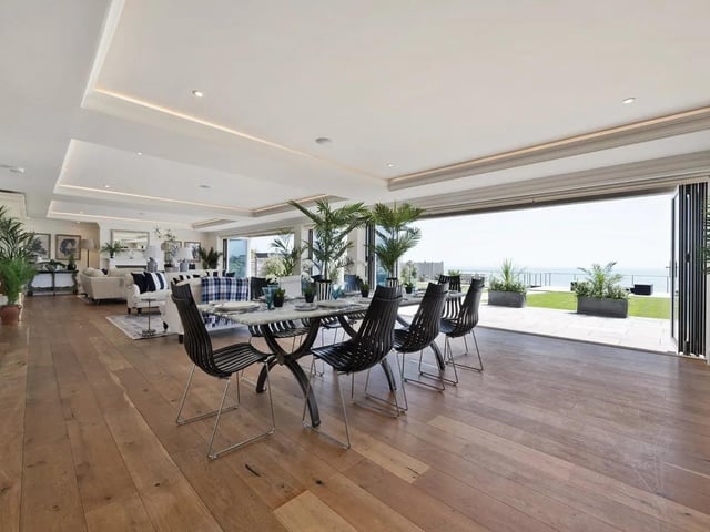 7 bed detached house