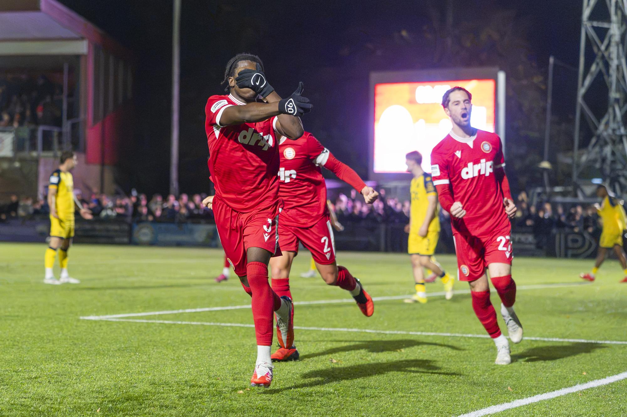 Hinshelwood hails Worthing spirit as four points come from Kidderminster and Southend clashes
