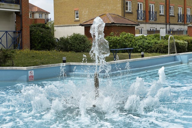 Water feature in Sovereign Harbour South (Photo by Jon Rigby) 