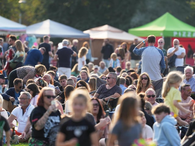 Hundreds enjoy return of free Worthing music festival BroadFest – In Pictures