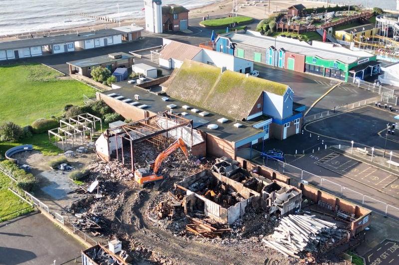 Demolition work of the Harvester restaurant in Littlehampton has begun.