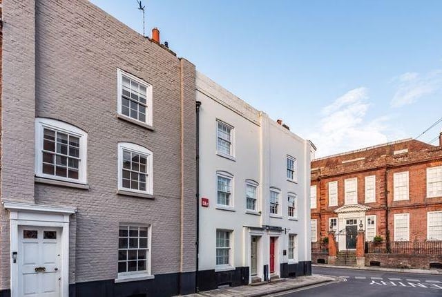 The property is situated in the town centre, close to local schools, shops and the railway station.