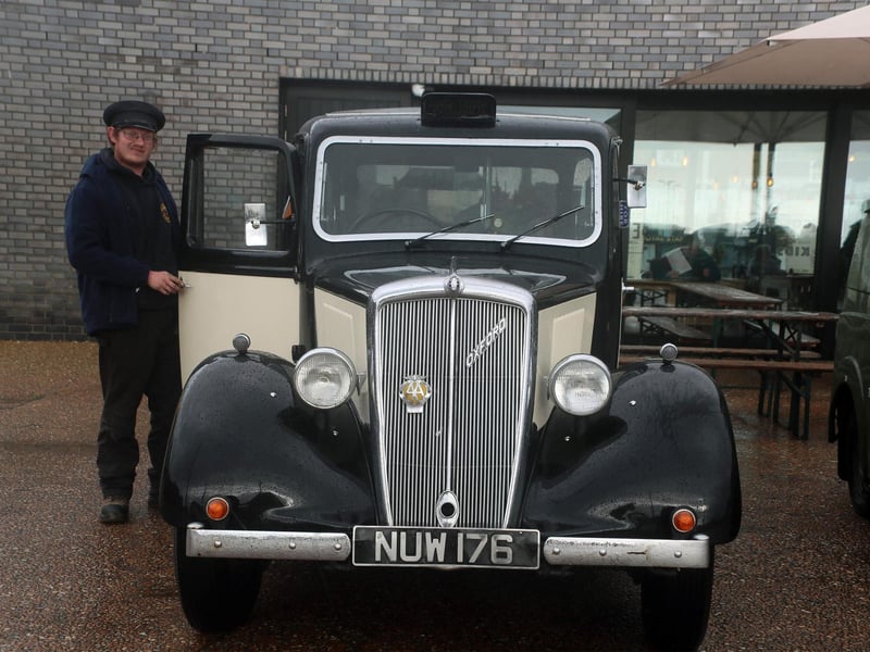 Hastings Week 2026: Sprat & Winkle Run. Photos by Roberts Photographic