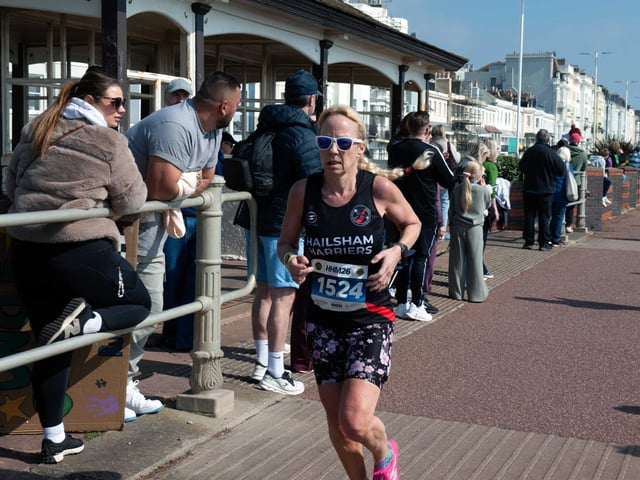 Hastings Half Marathon 2026 - pictures by Frank Copper