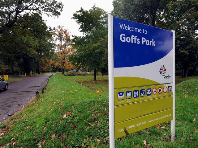 Goffs Park is set in over 20 hectares of woodland, lawns and conservation habitats. It is the oldest park in Crawley. It offers a lovely park with woods, a big pond, playground and pitch and putt golf. And of course the fun ride on train for the youngsters (and adults!)