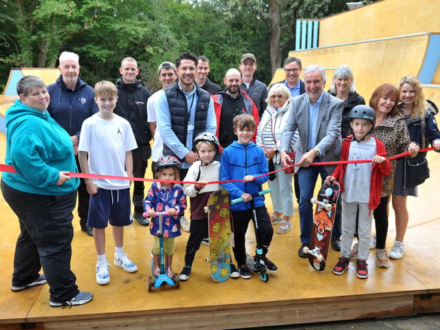 Official opening of the new Southwater Skatepark. SR2307312. Photo by S Robards/Sussex World