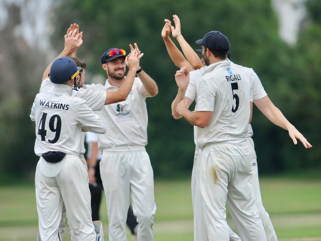 Worthing CC win the Division 3 West title with a win at Littlehampton CC