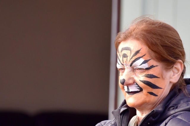 Tiger face paint for Tiger-Lily's nan
