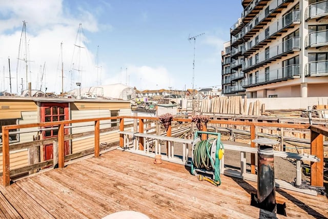 Situated in Surry Boat Yard just adjacent to the new Sussex Yacht Club being central to all ammentities, this boat would be a great weekend property for someone looking for something different.