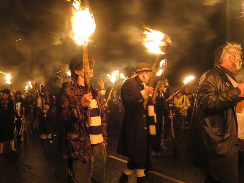 Ewhurst & Staplecross Bonfire 2023. Photo by Andrew Clifton.