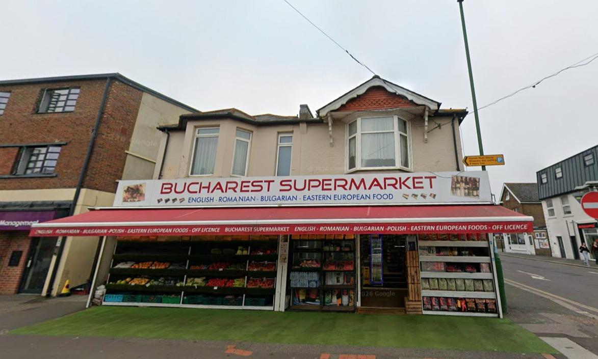 Bognor Regis supermarket keeps licence after sale of illicit tobacco under previous owners