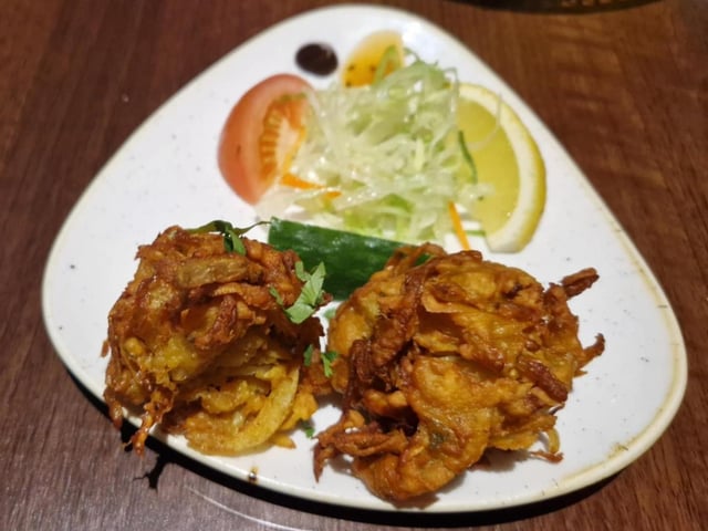 Onion bhajis