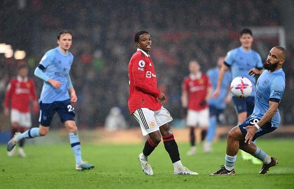 His knee issue is still being assessed. Missed the Forest match but may be available to face Brighton.