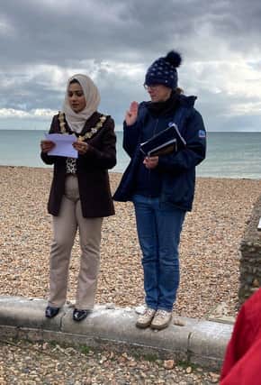 Worthing’s Mayor, Henna Chowdhury with Worthing Cissbury Divisional Commissioner, Zoë Walker leading the renewal of our promise