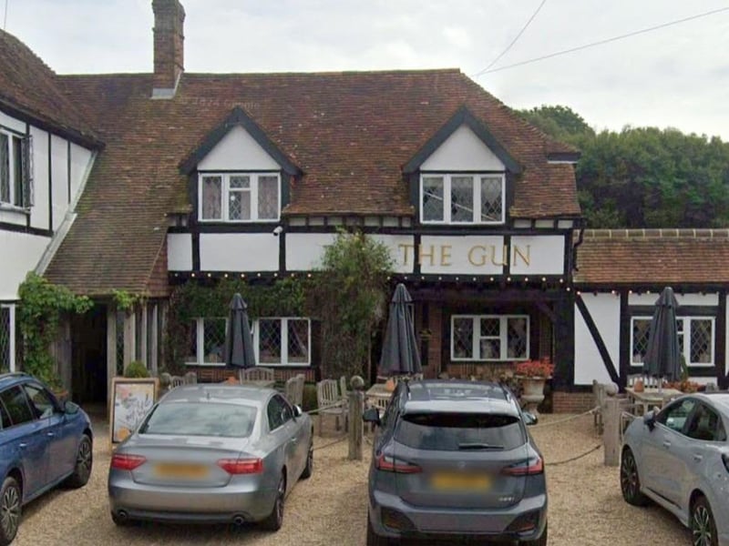 The Gun, in Gun Hill, Heathfield, has a rating of 4.4 from more than 950 reviews