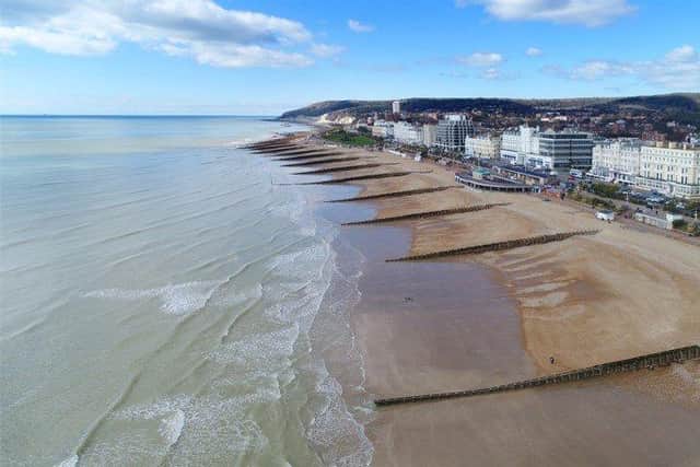 Criticisms to the coastal defence scheme in Eastbourne