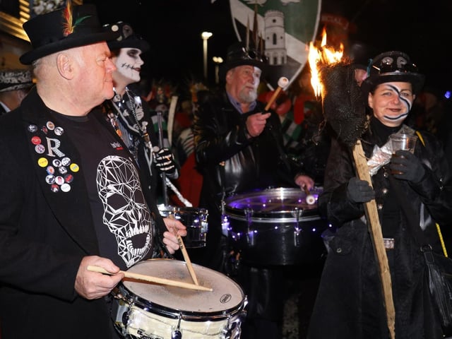 Robertsbridge Bonfire 2023. Photo by Andrew Clifton.