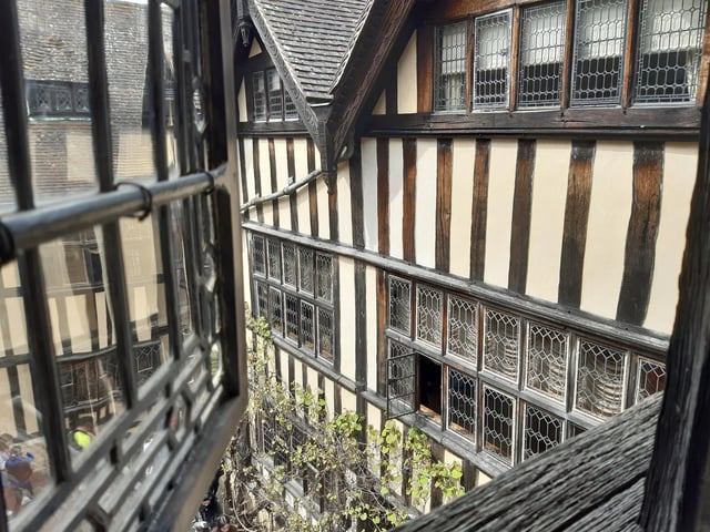 Hever Castle was to the childhood home of Anne Boleyn, King Henry VIII’s second wife.