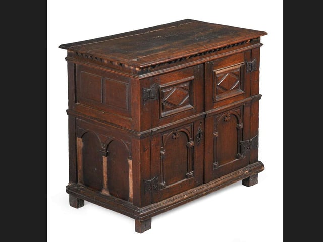 Estimate: £1,000-£1,500