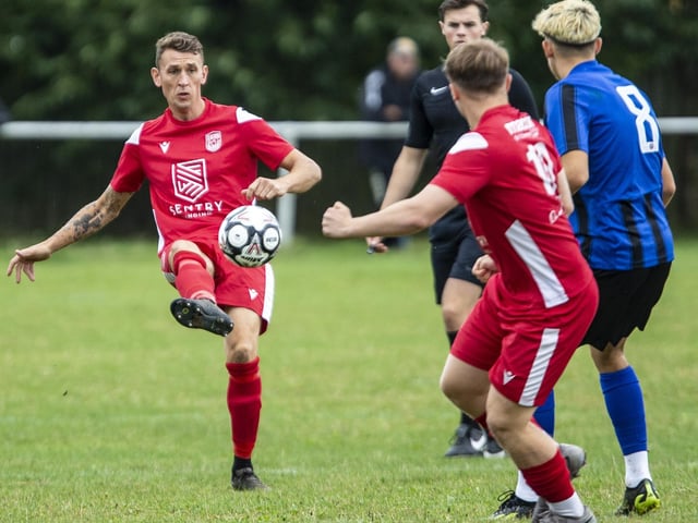 Seaford v Dorking Wanderers B in the SCFL Division 1