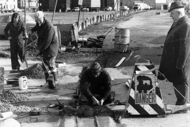 Relaying the track in 1981.