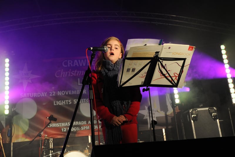 jpco 26-11-14 Christmas Lights switch on in The Boulevard, Crawley 2014 (Pic by Jon Rigby)