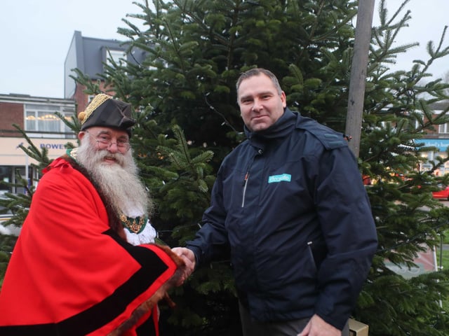 Heart of Sidley Festive Fun 2022. Photo bt Roberts Photographic.