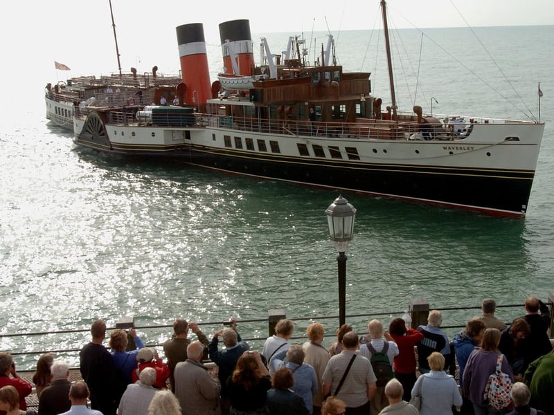 Eager anticipation as the Waverley arrives in September 2008 - before disaster struck